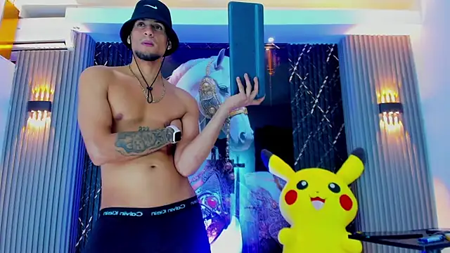 The_Gods_In_Diamonds' Live XXX Chat