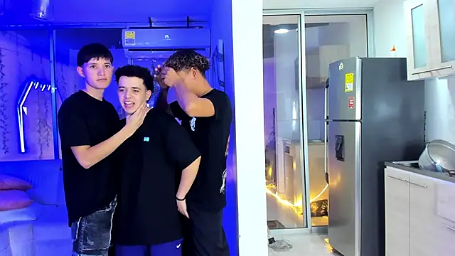 Houseofwarrios Live XXX-chat