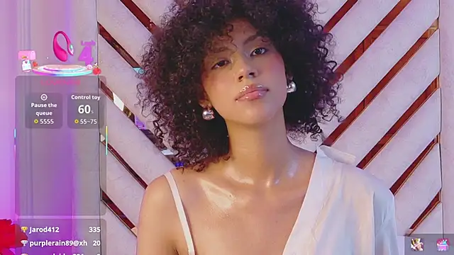 Lila-Rose Adlı Modelin Canlı XXX Sohbeti