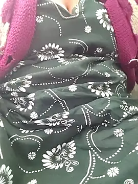 Pia_vavi39 élő XXX-chatje