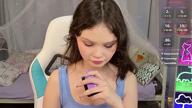 EmilyChaves' Live XXX Chat