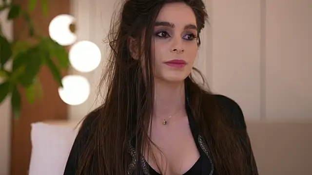 DoviaClaire 即時 XXX 聊天