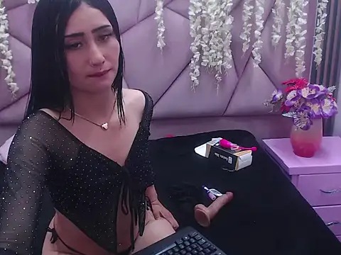 Show de miarose_69 na webcam