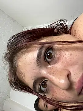 Chat +18 de Xuxi_XXX ao vivo