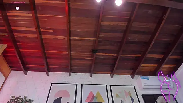 MiaKay1's Live XXX Chat