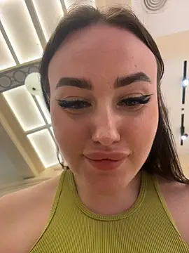 KiraSunshine's Live XXX Chat