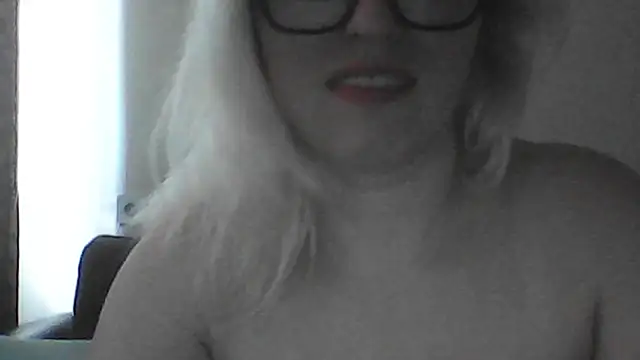 Dolce_Tempt's Live XXX Chat