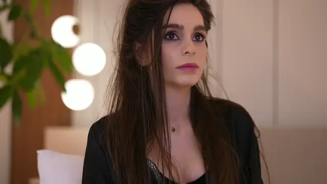 DoviaClaire: онлайн-секс-чат