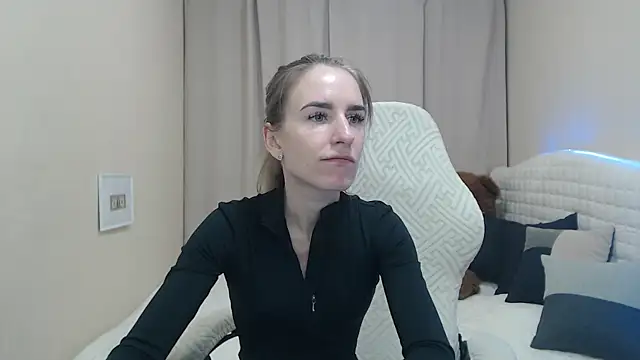 DeboraHorny: онлайн-секс-чат