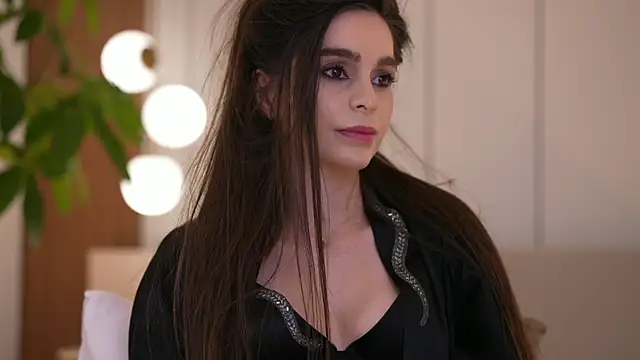 Chat +18 de DoviaClaire ao vivo