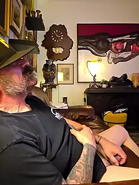 Chat XXX ao vivo de Simian_Beard