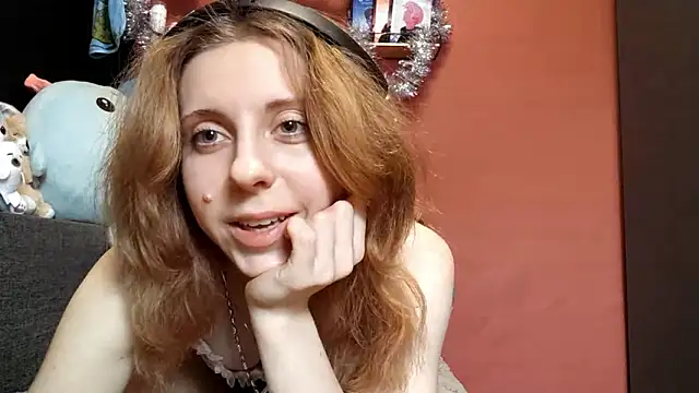 TiaraHenegan's Live XXX Chat