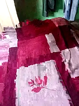 Horny-boyyy 即時 XXX 聊天