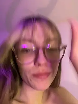 ReenKitty's Live XXX Chat