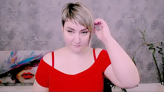 Djullia's Live XXX Chat