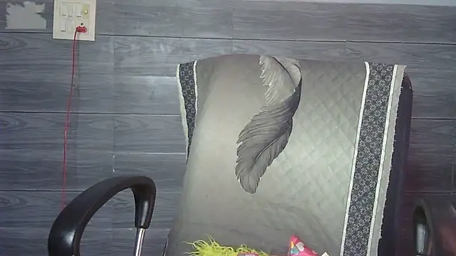 Naughty-Riya's Webcam Show