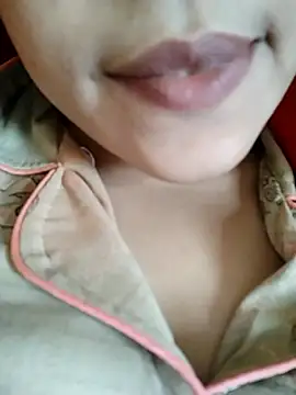 Chatroom XXX en direct de Anki-doll