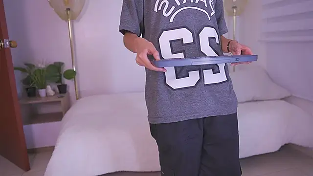 دردشة tommy_blue الجنسية المباشرة