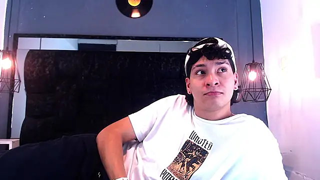 Jhojan_twink's Live XXX Chat