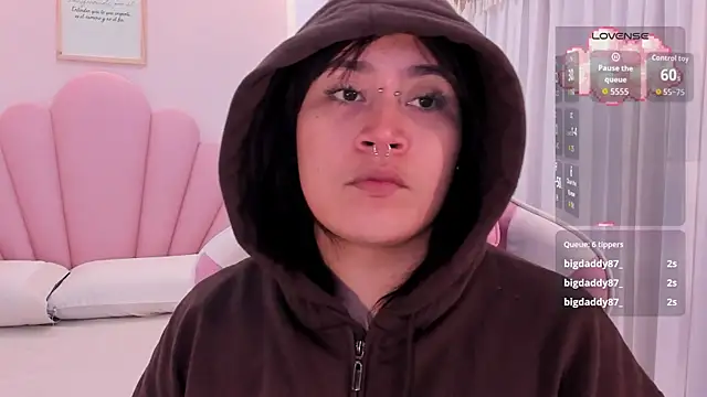 Chatroom XXX en direct de mia_yeager