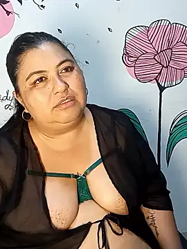 Chat XXX en directo de curvy_diva_