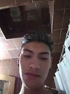 aispuro8505's Webcam Show