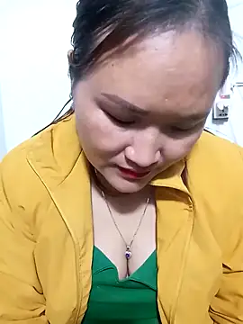 Tamara-a's Live XXX Chat