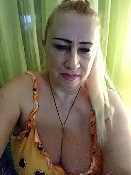 Esenia505 即時 XXX 聊天