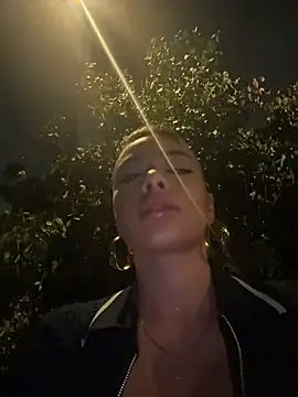 Ginevrafedez's Live XXX Chat