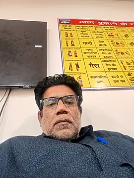 Aafreen999 Show in webcam