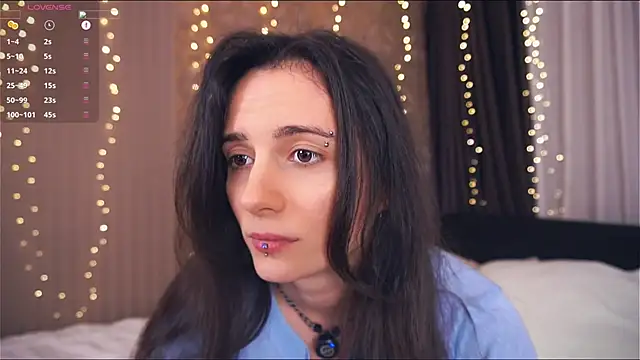 Holla_Molly live XXX chat