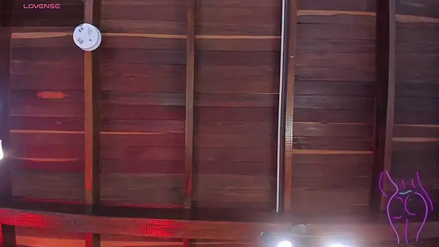 MiaKay1 live XXX chat