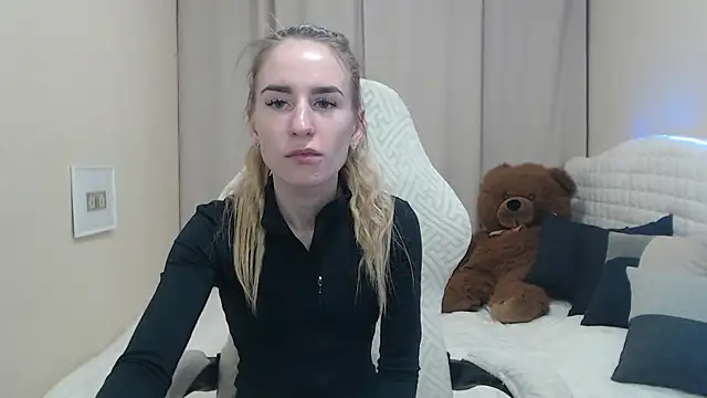 DeboraHorny's Live XXX Chat