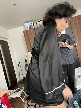 Piggiteablacktea Live XXX-chat