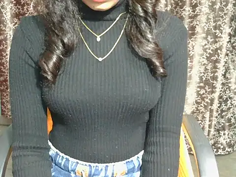 Adorable_Ayesha élő XXX-chatje