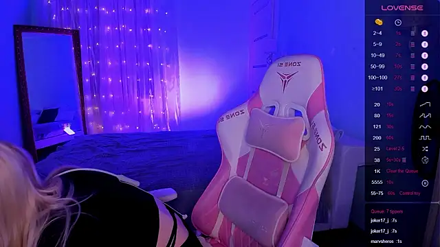 AnyaTaylor_: απευθείας συνομιλία ΧΧΧ