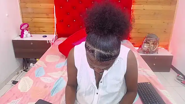 JackyHotBlack: онлайн-секс-чат