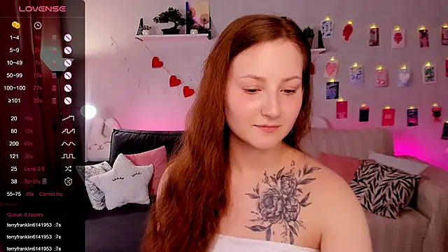 Chat +18 de velvet_cherry_ ao vivo