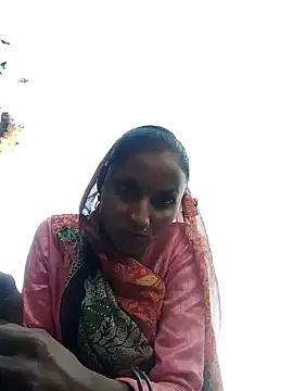 Juli_rathore: διαδικτυακό σόου στην κάμερα