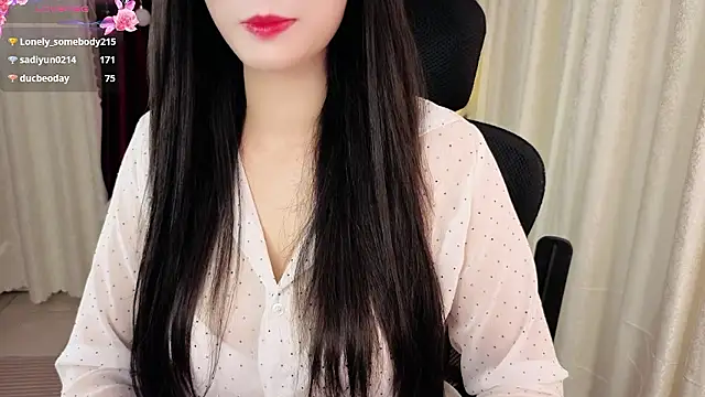 JENNIE-16's Live XXX Chat