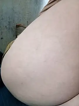 Mona8386's Live XXX Chat