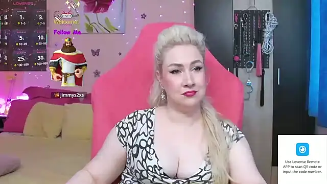 MissLexyGold Adlı Modelin Canlı XXX Sohbeti