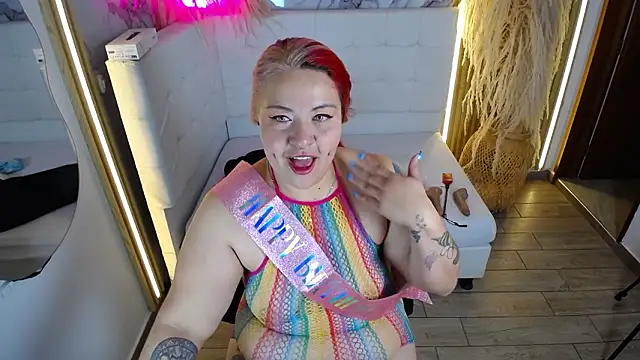 Bruja__Scarlata's Live XXX Chat