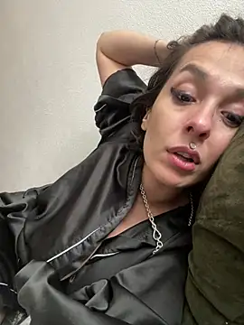 Piggiteablacktea's Live XXX Chat