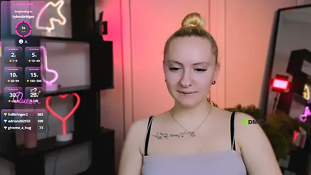 mila_glow1's Live XXX Chat