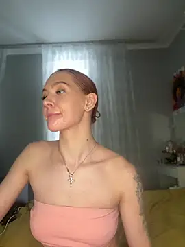 LittleFox___ Adlı Modelin Canlı XXX Sohbeti