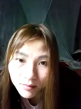 Lee-Thee's Live XXX Chat