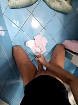 dickbigges12 Show in webcam