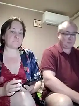 Nika_Malay élő XXX-chatje