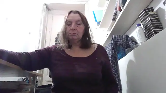 AnnaLive570's Live XXX Chat